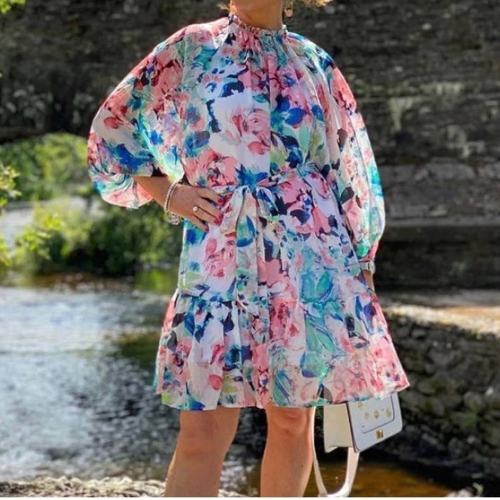 H&M BLOGGERS FAVORITE WaterColor  chiffon floral short dress